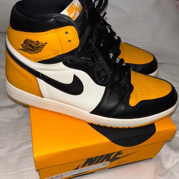 Jordan 1 Taxi - Picture 6 of 6
